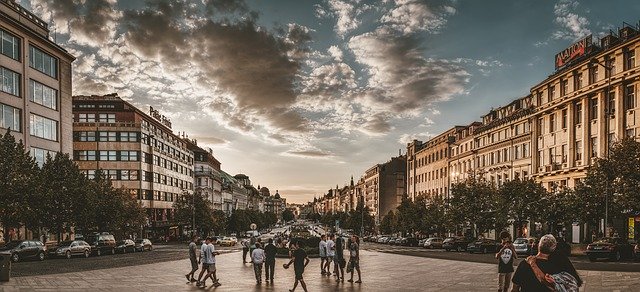 Czechy – atrakcyjny kierunek podróży za pracą